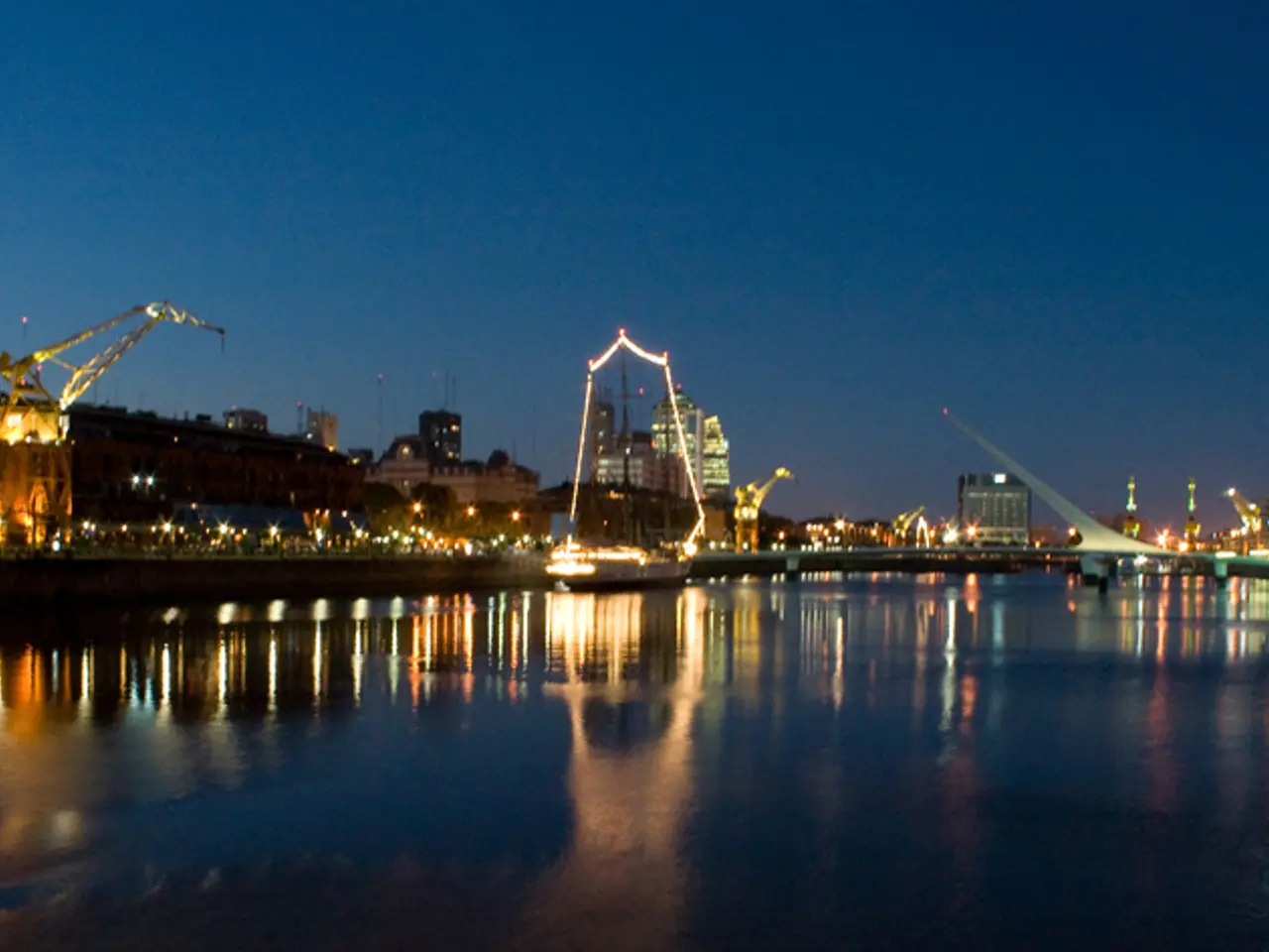 Impacts of Distinct Light Wavelengths on Neural Functioning