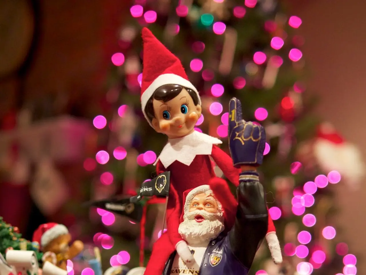 Holiday Tunes Impact Psychological Well-being Examined