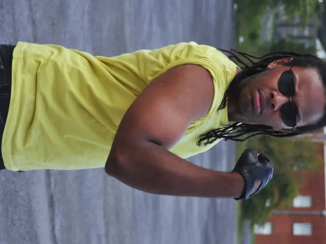 Top Eye Protection Suggestions from Dortmund's Leading Physician for Summer Safety