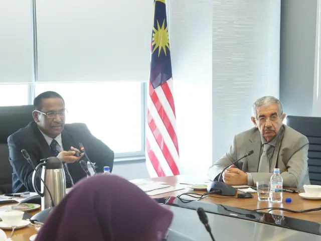 Celebrating the discussion on the excess of holiday celebrations