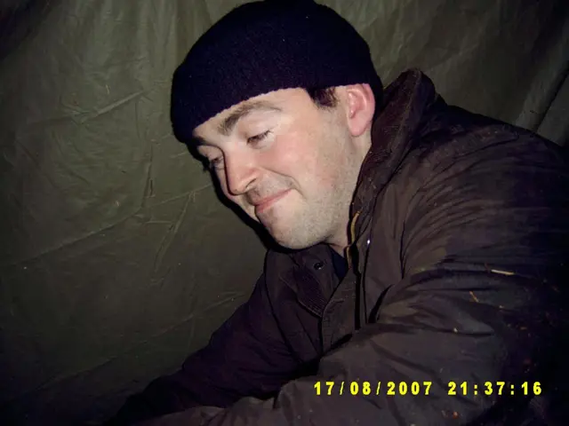 Man in his mid-forties goes missing, displaying signs of confusion and requiring assistance