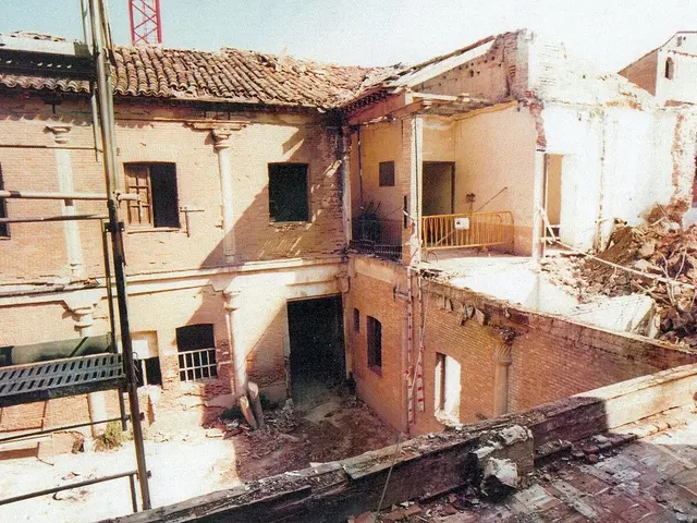 Workers plummet from a 38-meter elevation in Butzbach