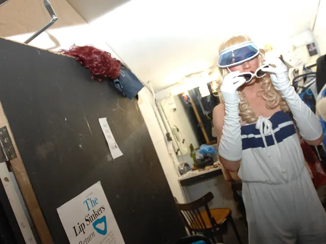 Illegally Conducting Cosmetic Procedures: Three Women Detained at Their Apartment in Dubai