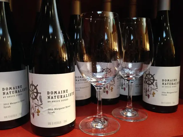 Reflecting on the Past Year in St-Joseph, Recap in a Glass Bottle