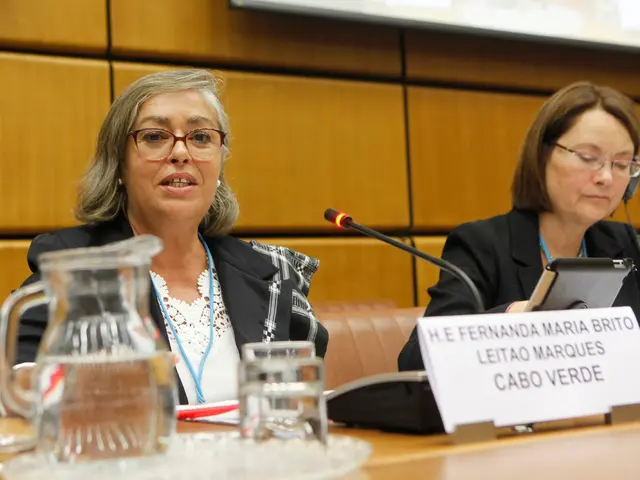 Enhancement Spectacles Aiding Individuals with Impaired Sight