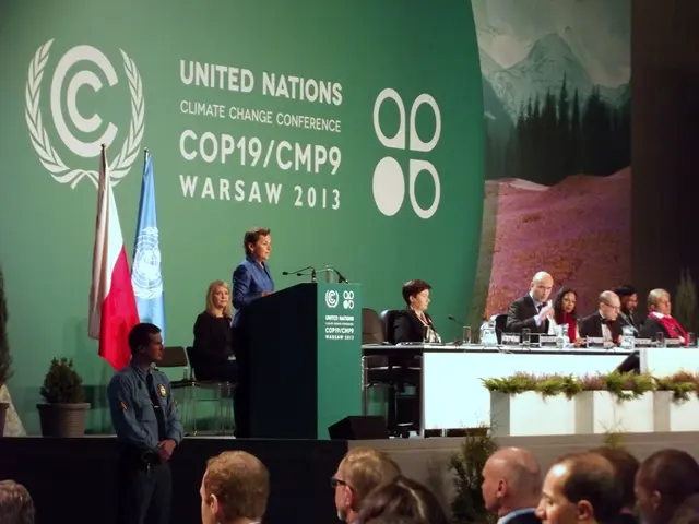 Actor Holly Robinson Peete will present at the Ware Center in the upcoming month. Here's the guide...